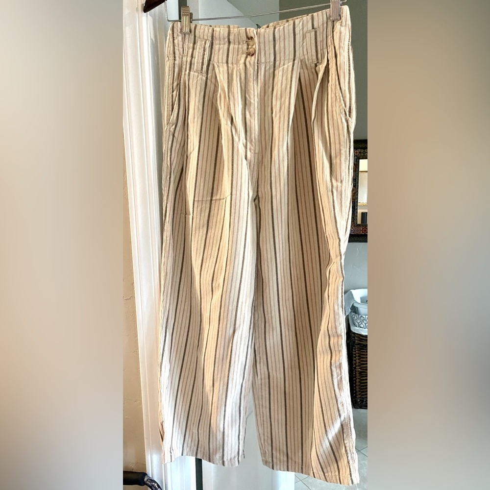 Urban Outfitters pants size 4